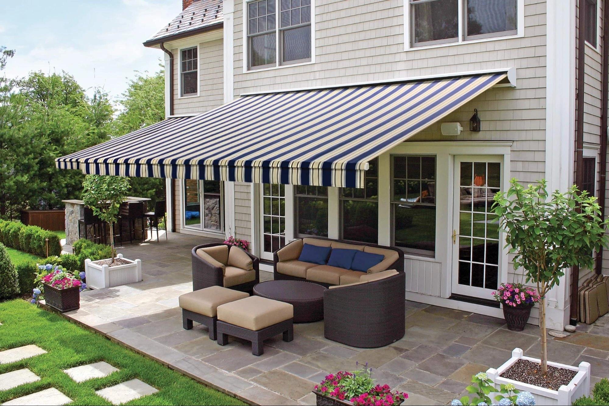 awnings & screens image
